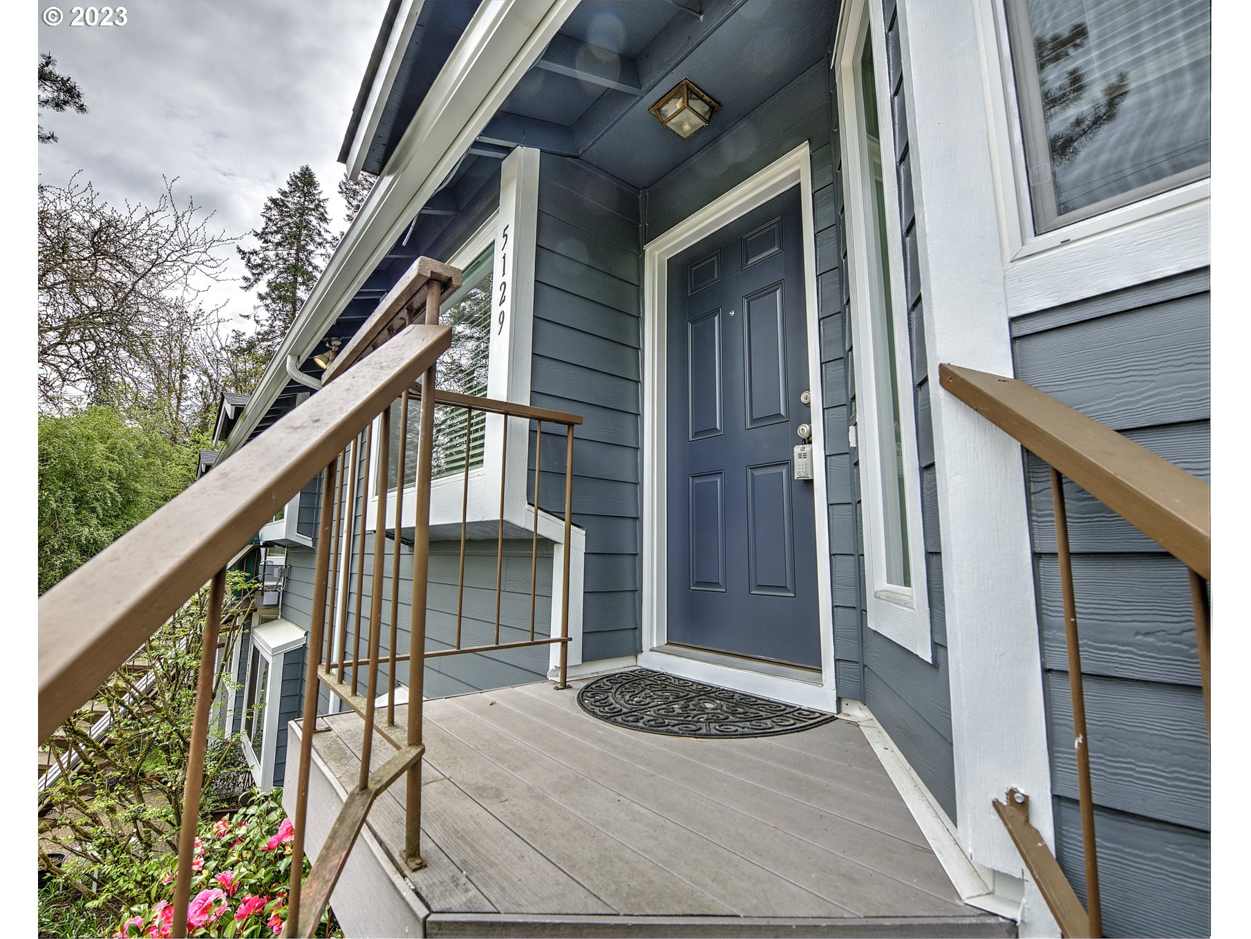 5129 Southwest Oleson Road Portland, OR 97225 - Photo 4 of 47 Gallery Image 4