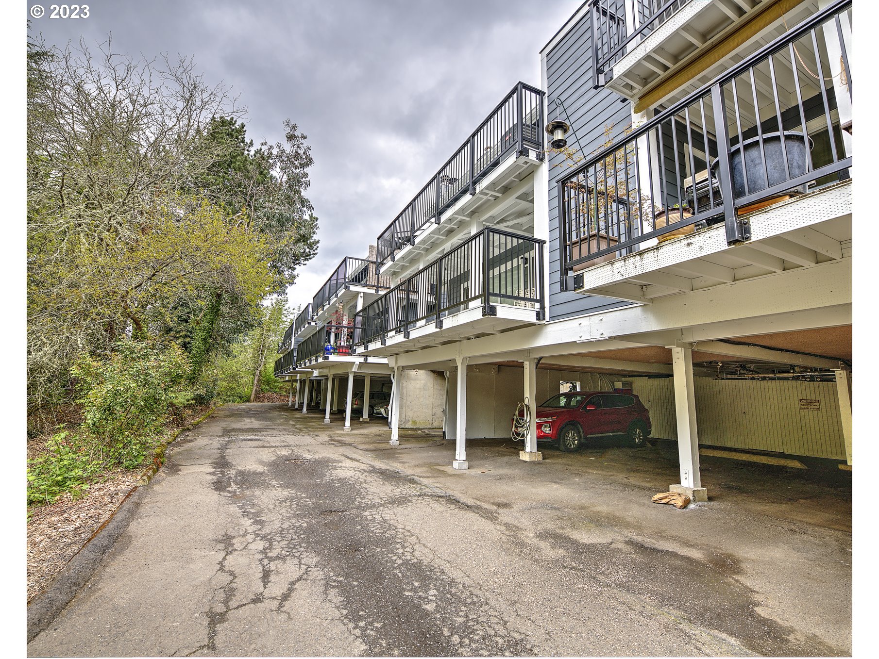 5129 Southwest Oleson Road Portland, OR 97225 - Photo 43 of 47 Gallery Image 43