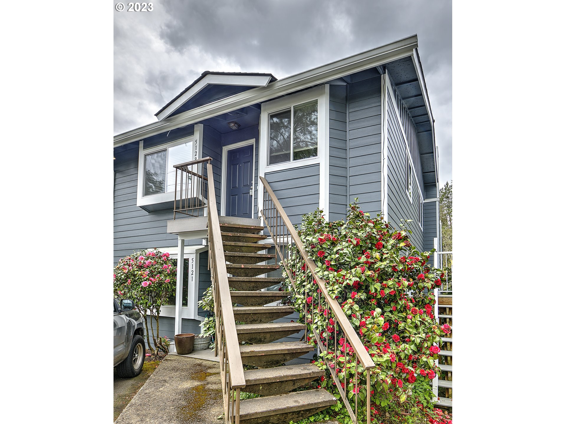 5129 Southwest Oleson Road Portland, OR 97225 - Photo 5 of 47 Gallery Image 5
