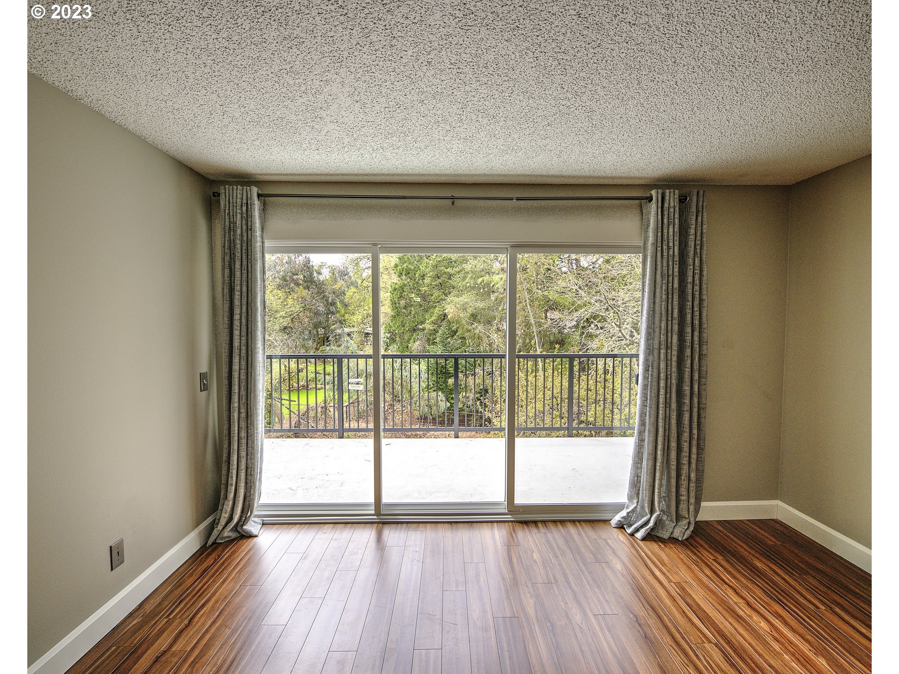 5129 Southwest Oleson Road Portland, OR 97225 - Photo 10 of 47 Gallery Image 10