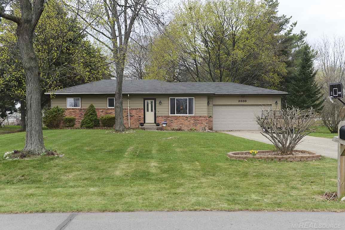 3888 Orchardview Avenue Rochester Hills, MI 48307 - Photo 1 of 17