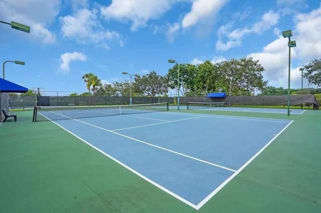 a view of a tennis court