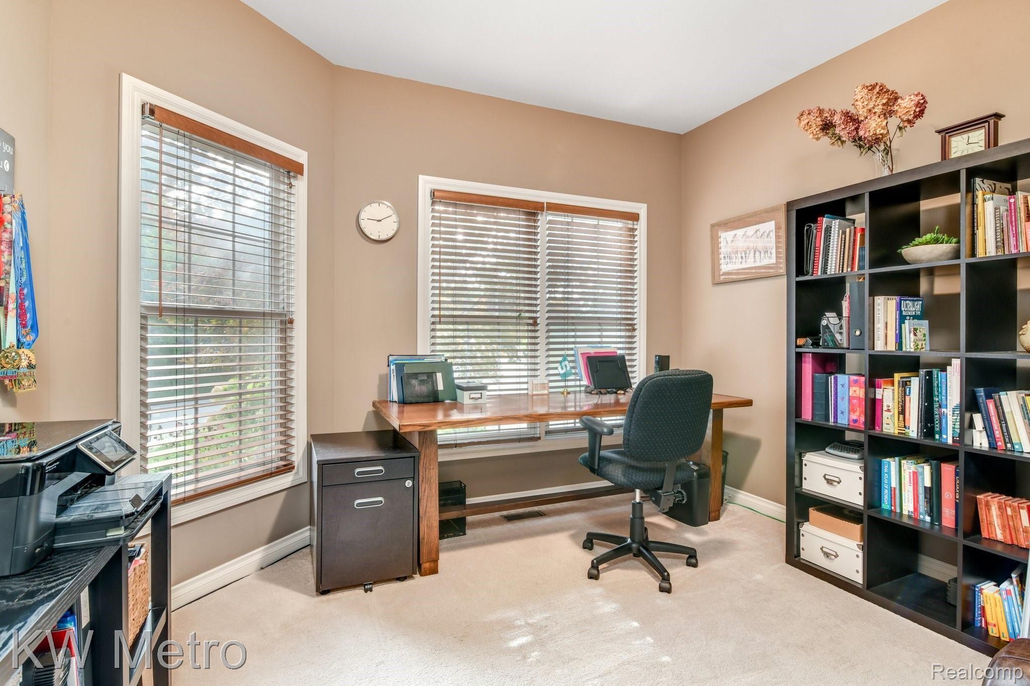 687 Mountain Circle Rochester, MI 48306 - Photo 6 of 40 5-web-or-mls-687 Mountain Circle - Rochester Hills001.jpg