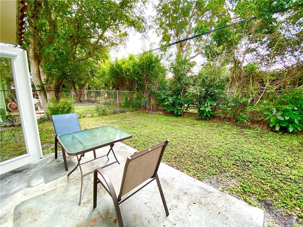 90 Lariat Circle Boca Raton, FL 33487 - Photo 18 of 21 Photo 18