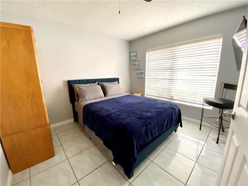 90 Lariat Circle Boca Raton, FL 33487 - Photo 9 of 21 Photo 9