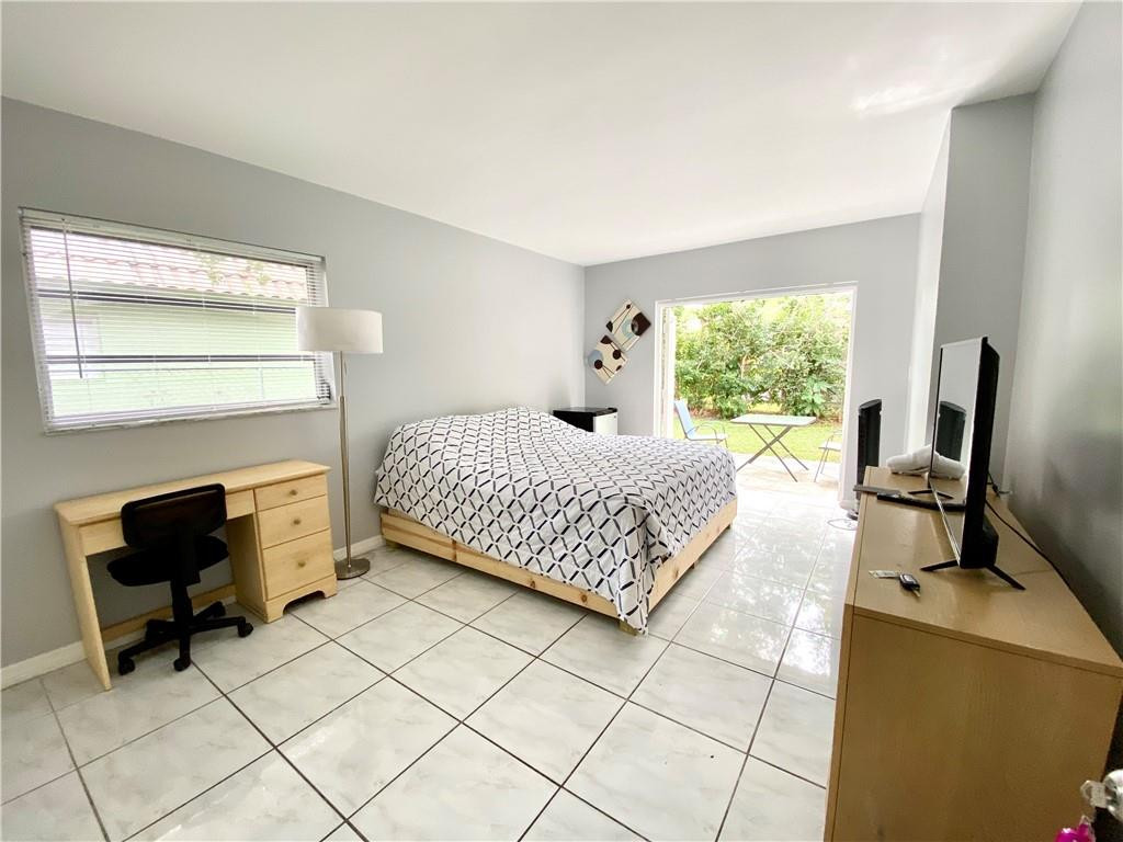 90 Lariat Circle Boca Raton, FL 33487 - Photo 10 of 21 Photo 10