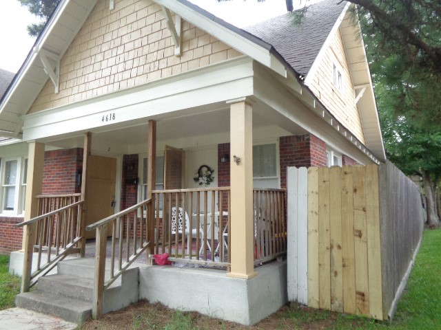 4618 Clay Street Houston, TX 77023 - Photo 2 of 20