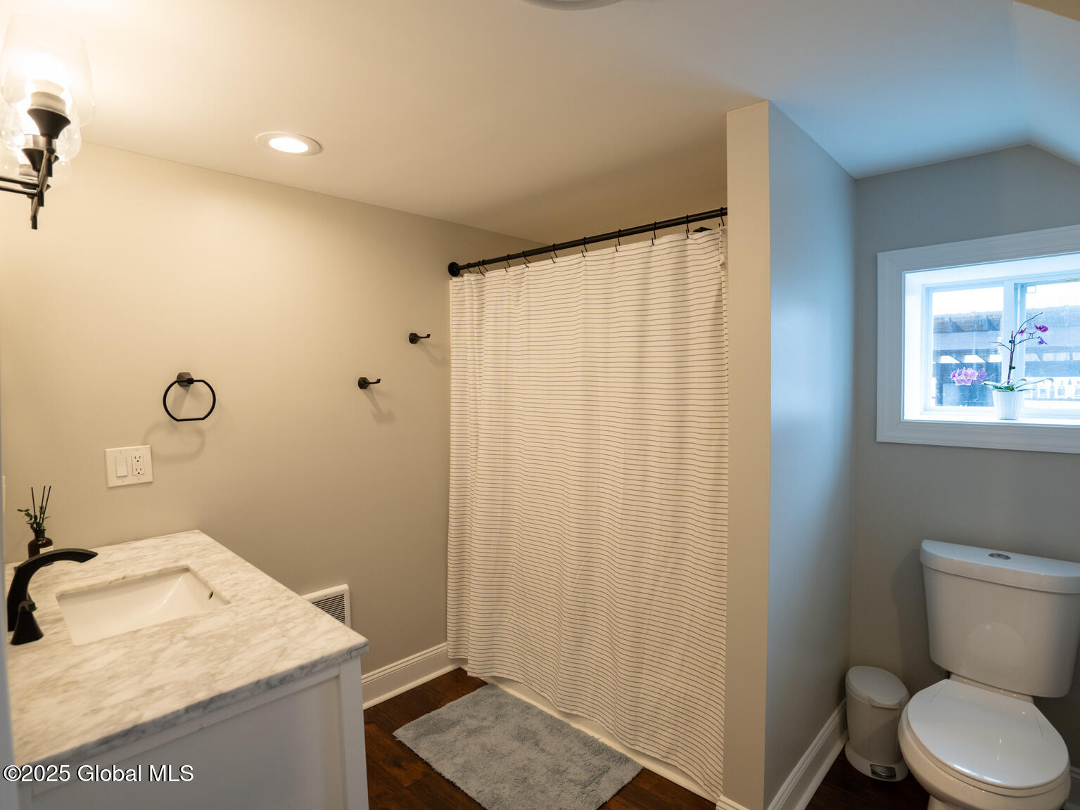 14 Harris Road Halfmoon, NY 12188 - Photo 12 of 31 DSC05315