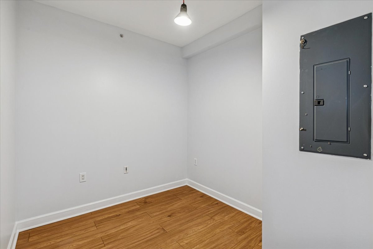 1235 South Prairie Avenue, Unit 2506 Chicago, IL 60605 - Photo 17 of 32 a view of room