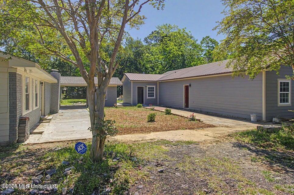 9424 Daisy Vestry Road, Unit 2 Biloxi, MS 39532 - Photo 14 of 14 20260617011409979294000000-o