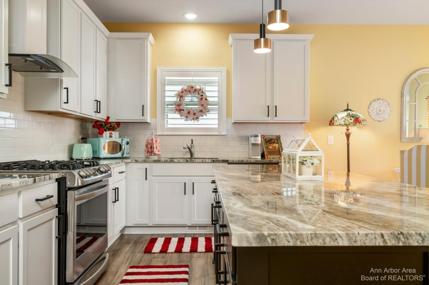 877 Ridge Road Canton, MI 48188 - Photo 12 of 33 Photo 12