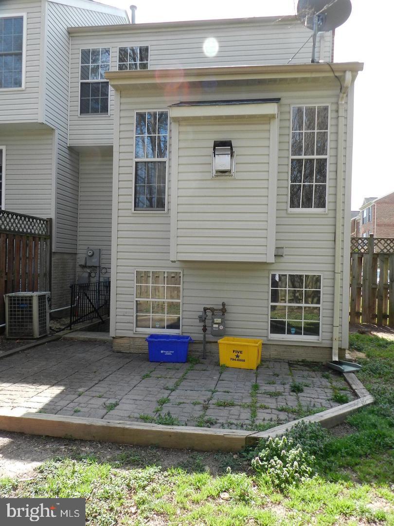 12800 Silvia Loop Woodbridge, VA 22192 - Photo 4 of 6
