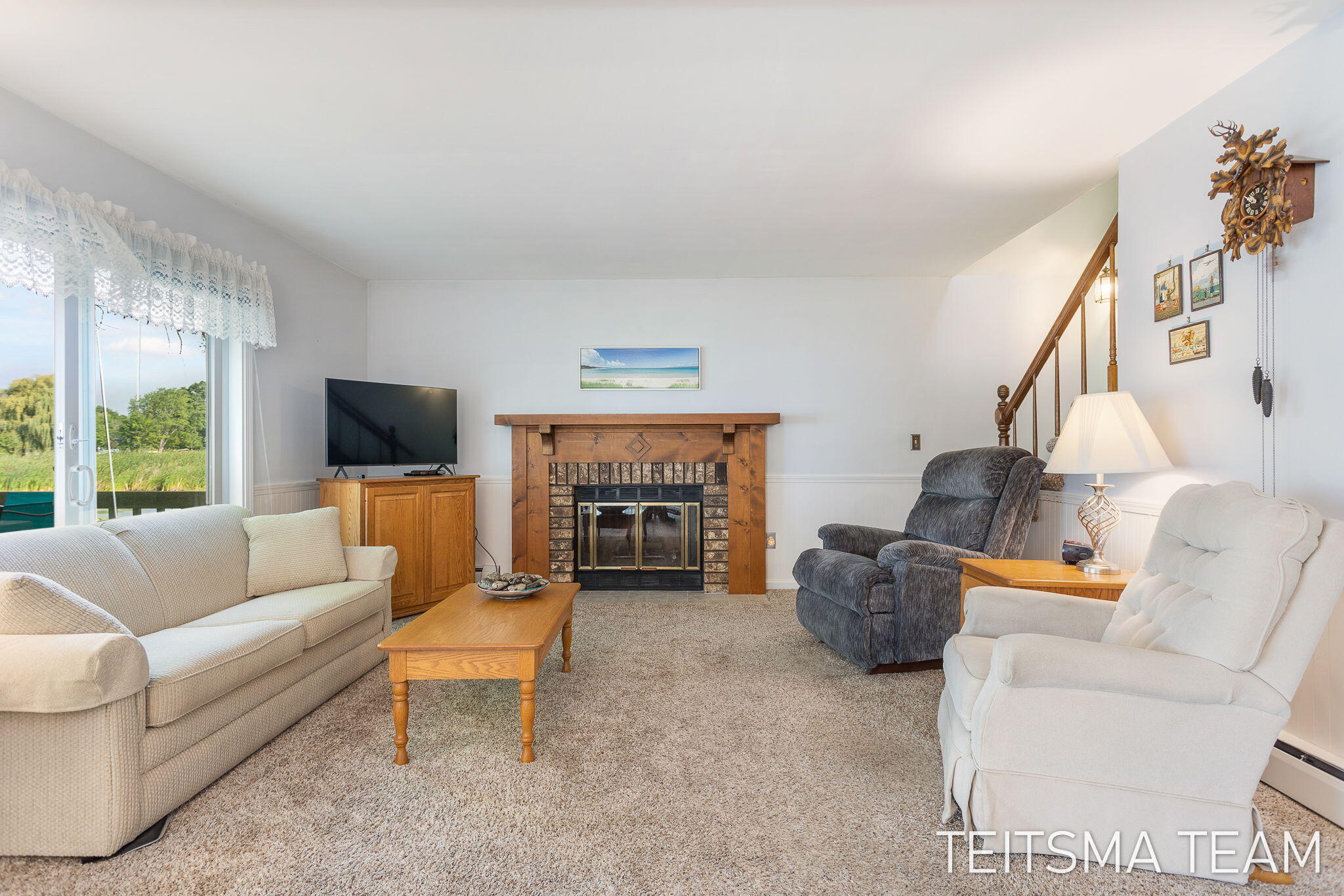 17871 168th Avenue Spring Lake, MI 49456 - Photo 16 of 55 Living Room
