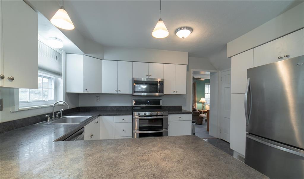 327 Beadling Road Pittsburgh, PA 15228 - Photo 6 of 13 Newer stainless appliances