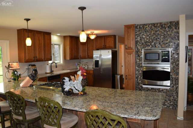 4080 South Irish Road Davison, MI 48423 - Photo 27 of 37 21172721-26.JPG