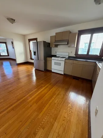 $2,600 | 182 Western Avenue, Unit 1, Lynn, MA 01902