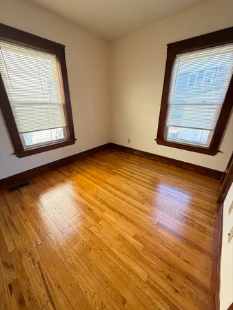 $2,600 | 182 Western Avenue, Unit 1, Lynn, MA 01902