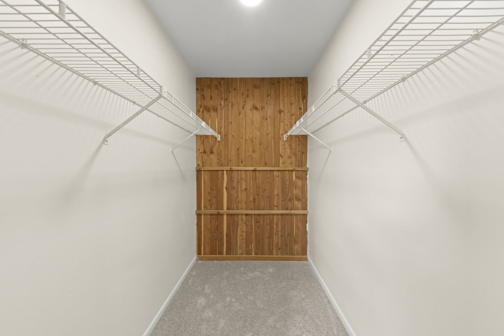 2235 Highfield Court Aurora, IL 60504 - Photo 16 of 31 a view of a garage