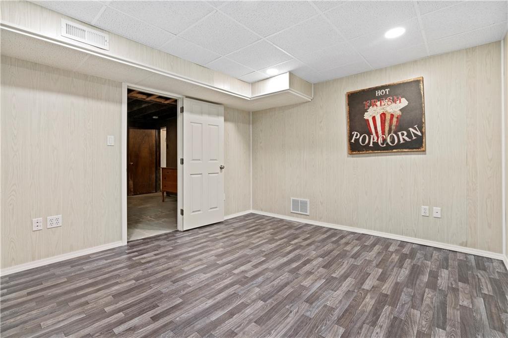 545 Manifold Road Washington, PA 15301 - Photo 24 of 34
