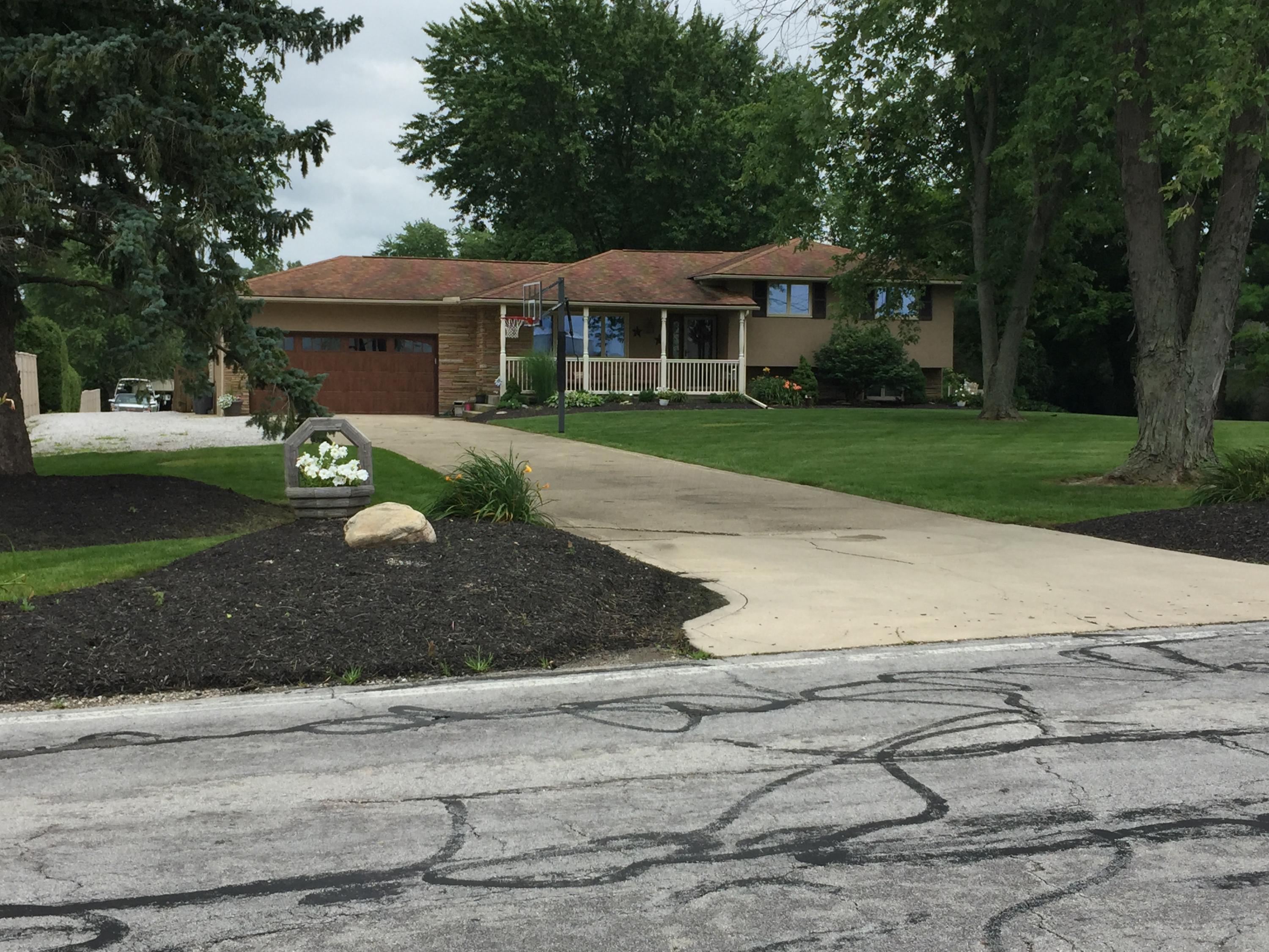 6716 Borror Road Grove City, OH 43123 - Photo 2 of 39