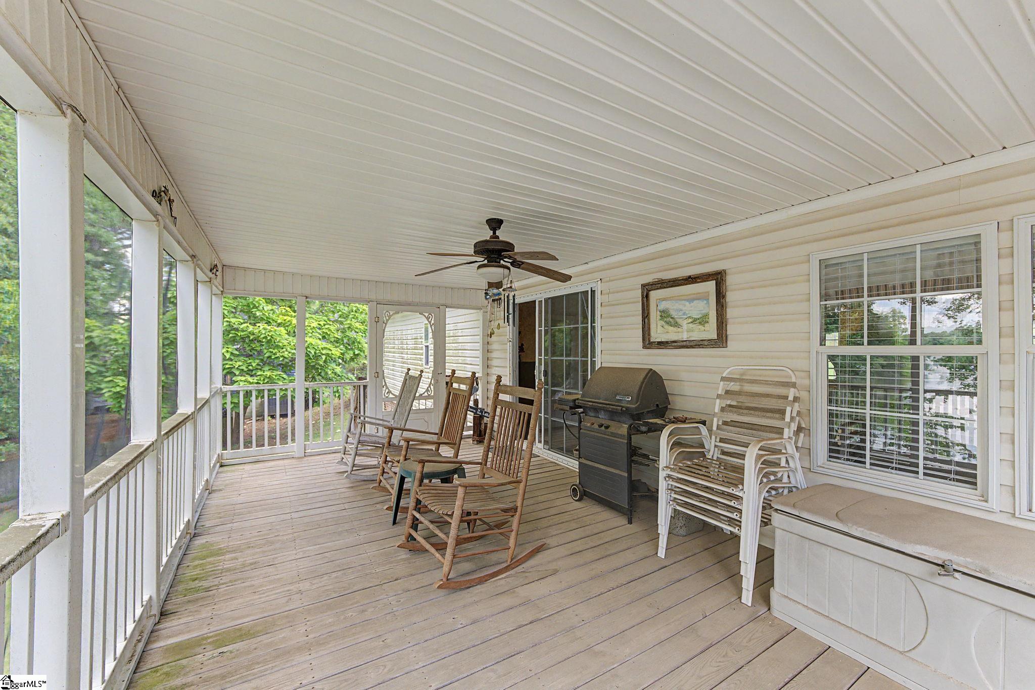 1754 Memorial Dr Extension Greer, SC 29651 - Photo 38 of 44