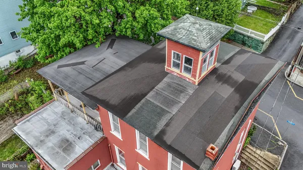 $219,000 | 300 Lafayette Street, Tamaqua, PA 18252