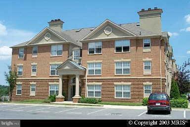 302 Ridgepoint Place, Unit 38 Gaithersburg, MD 20878 - Photo 1 of 26 Exterior (Front)