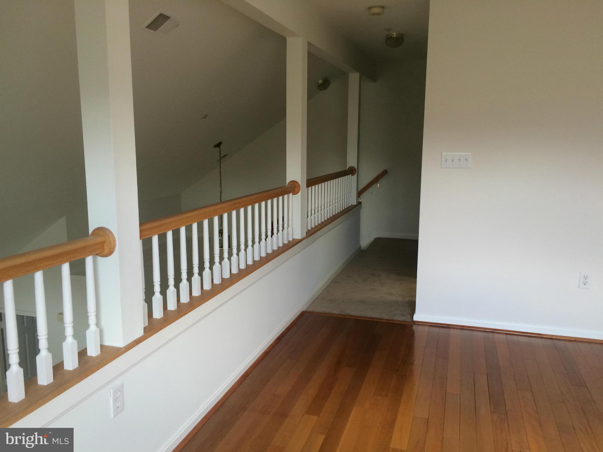 302 Ridgepoint Place, Unit 38 Gaithersburg, MD 20878 - Photo 23 of 26 Loft