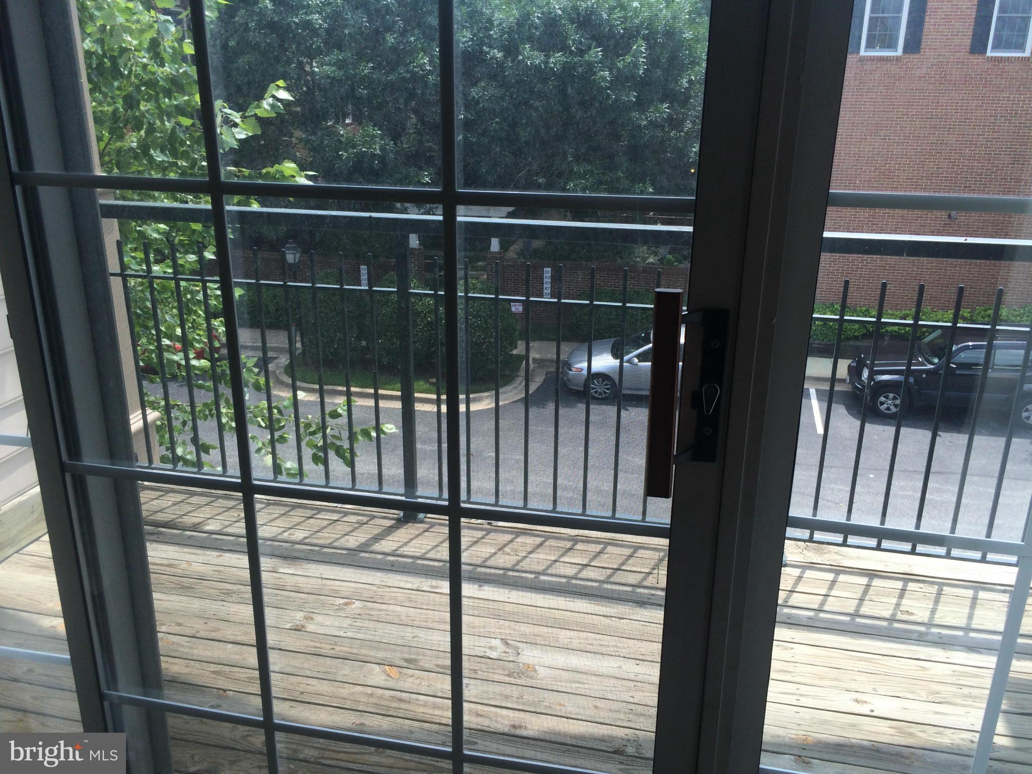 302 Ridgepoint Place, Unit 38 Gaithersburg, MD 20878 - Photo 24 of 26 Balcony