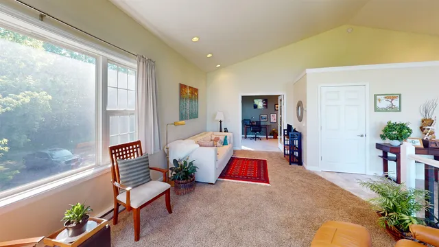 $585,000 | 908 East Skyline Parkway, Duluth, MN 55805