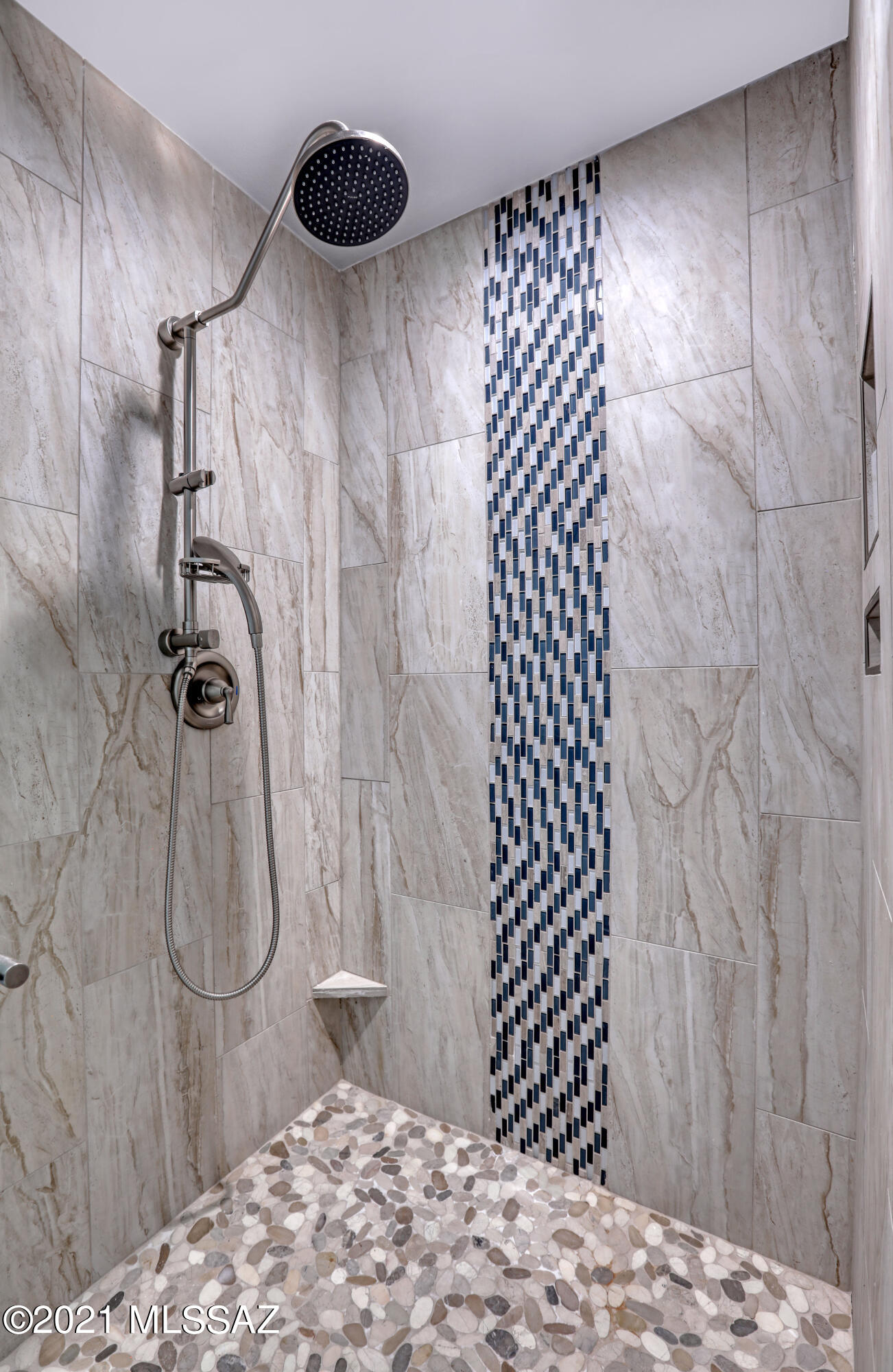 12560 North Wayfarer Way Oro Valley, AZ 85755 - Photo 33 of 43 a bathroom with a shower