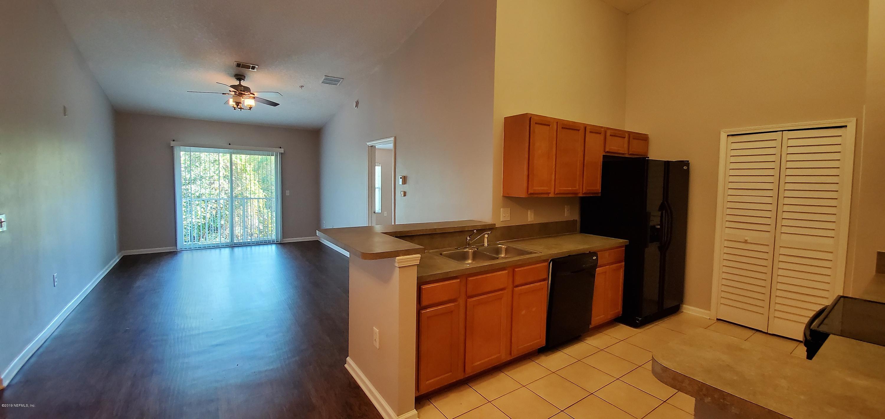 7920 Merrill Road, Unit 212 Jacksonville, FL 32277 - Photo 5 of 15 5