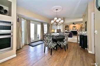 1129 Lockett Road St. Louis, MO 63131 - Photo 13 of 45 Gallery Image 13
