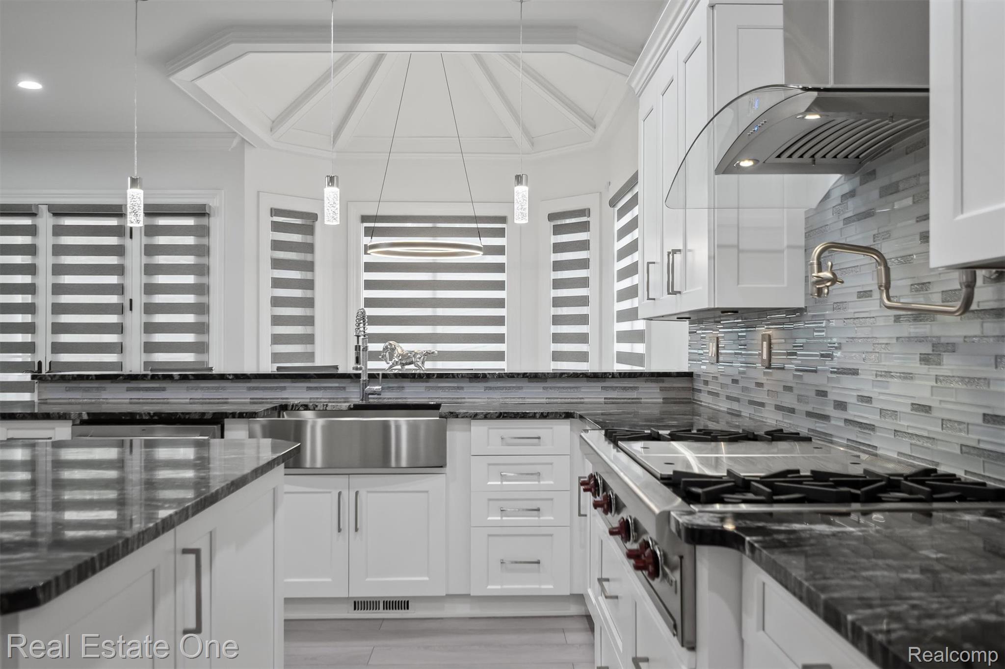 1343 Orchard Ridge Road Bloomfield Hills, MI 48304 - Photo 16 of 58 072-Orchard Ridge-32.jpg