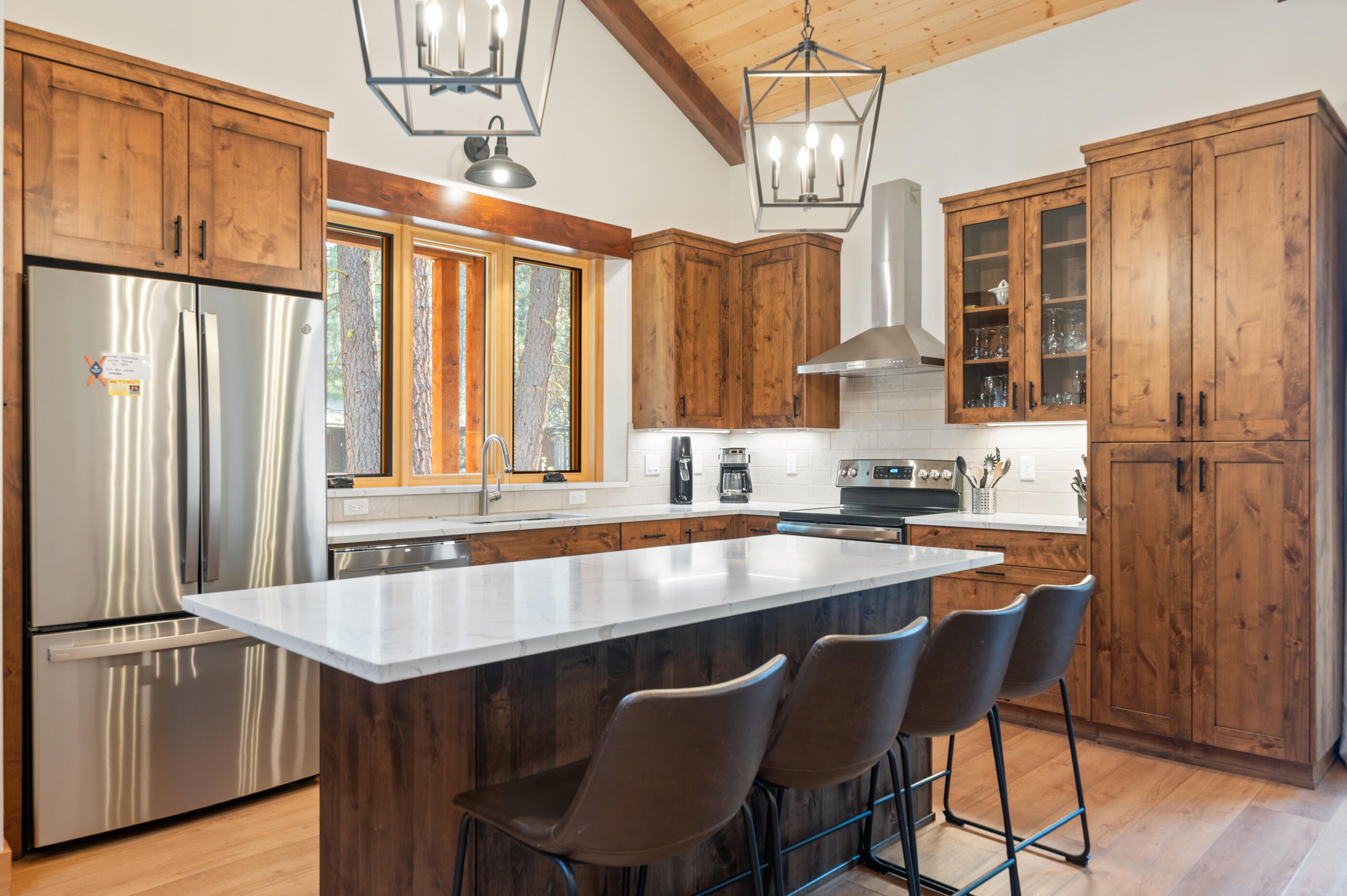 70643 Pasque Flower, Unit SM76 Black Butte Ranch, OR 97759 - Photo 12 of 33 70643-pasque-flowers-black-butte-ranch-1