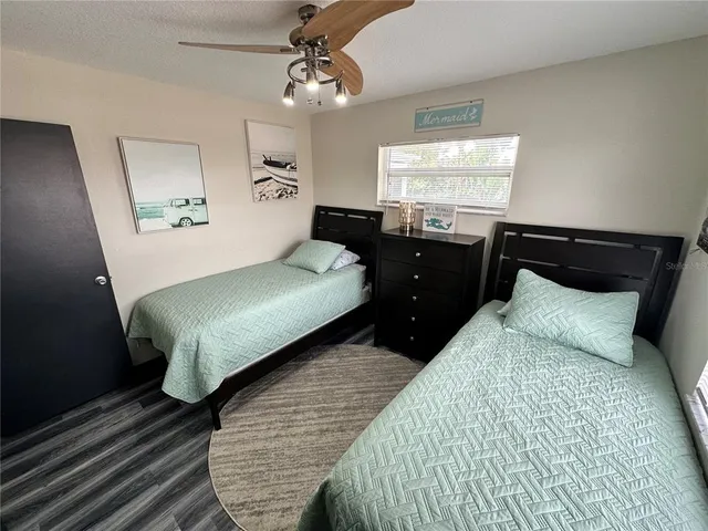 $2,300 | 4536 86th Street West, Bradenton, FL 34210