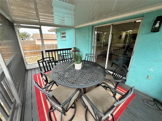 $2,300 | 4536 86th Street West, Bradenton, FL 34210