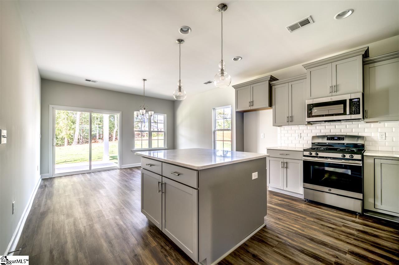 548 Deep Water Court Inman, SC 29349 - Photo 7 of 27