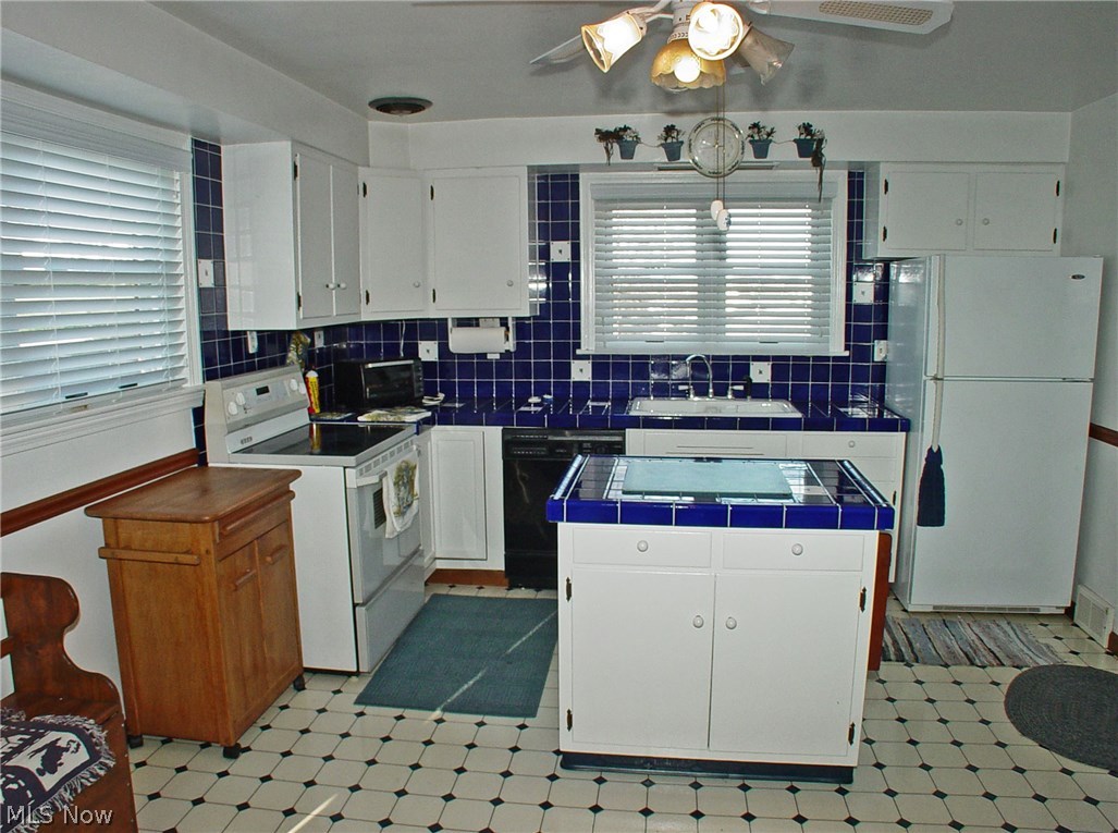 200 Greenbrier Road Weirton, WV 26062 - Photo 3 of 10 Gallery Image 3