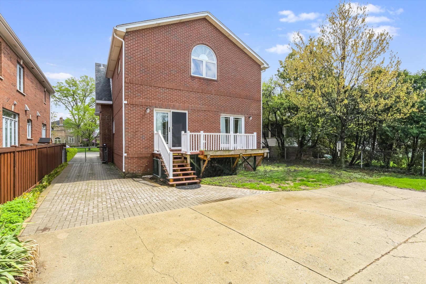 230 Wisner Street Park Ridge, IL 60068 - Photo 40 of 43 a house view with a outdoor space