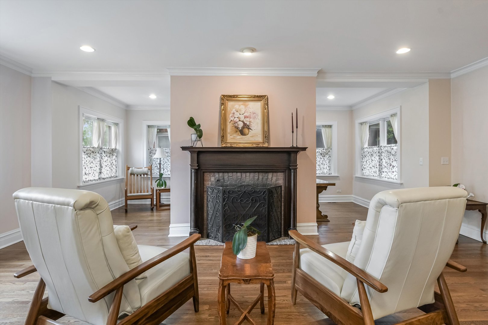 230 Wisner Street Park Ridge, IL 60068 - Photo 4 of 43 a living room with furniture and a fireplace