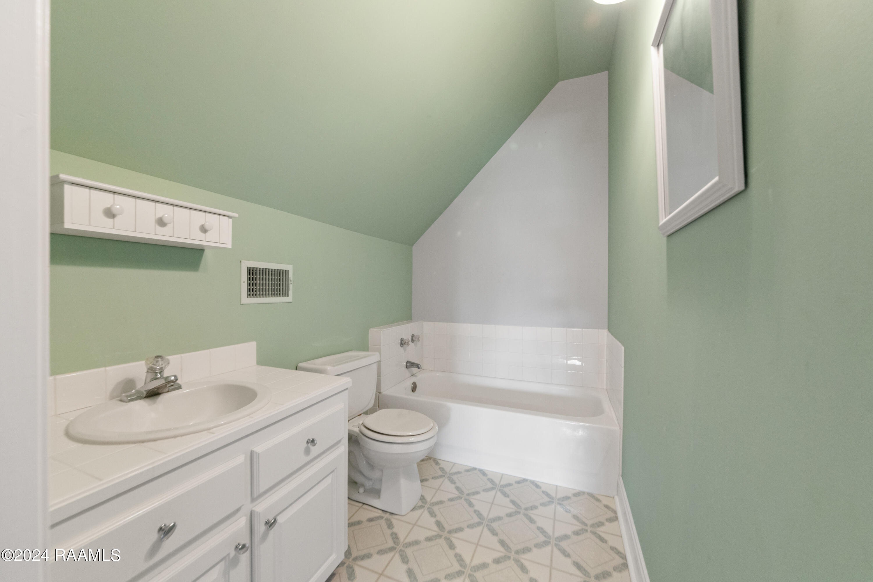 4406 Waguespack Road New Iberia, LA 70560 - Photo 27 of 49 4405Waguespack-91