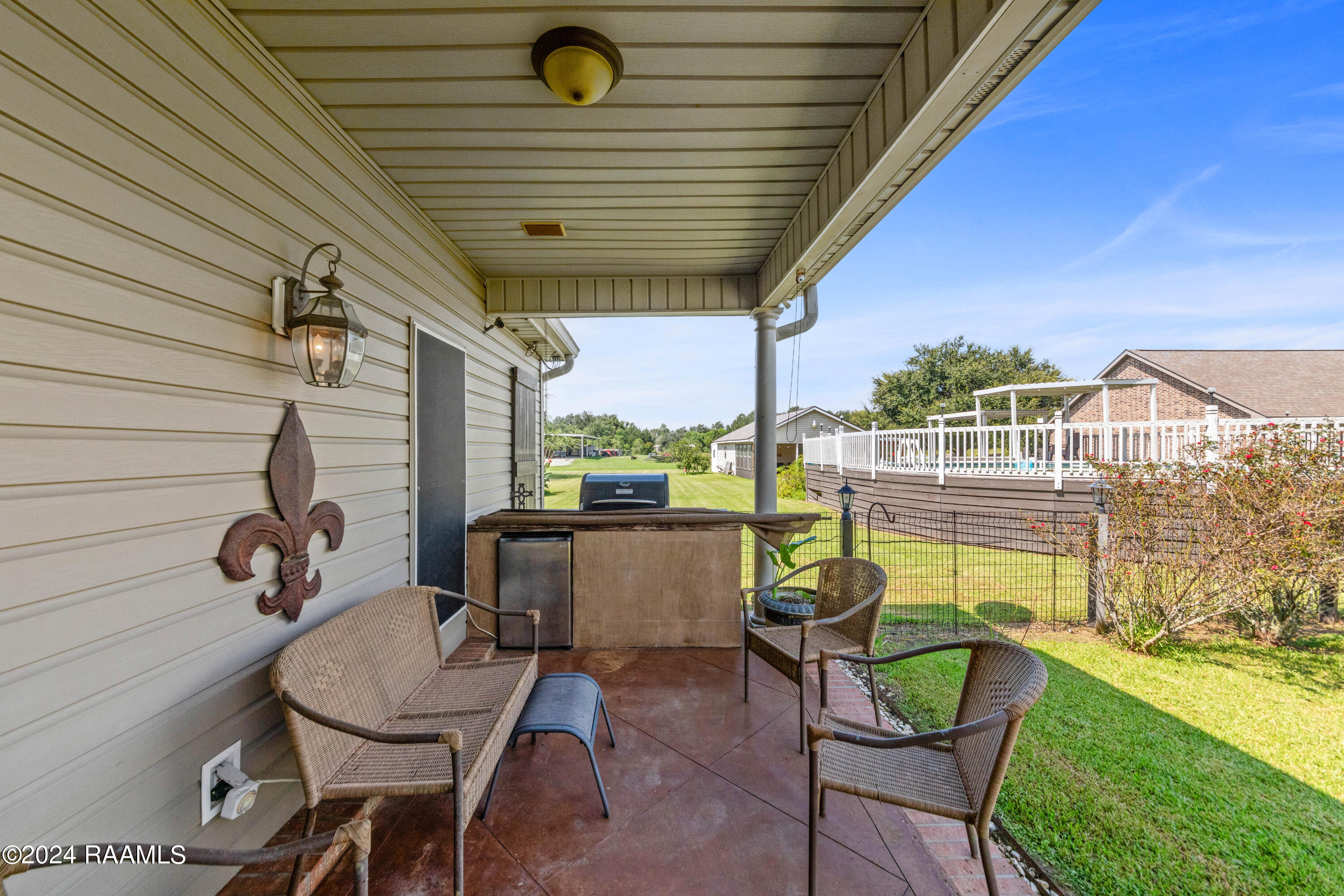 4406 Waguespack Road New Iberia, LA 70560 - Photo 30 of 49 4405Waguespack-30 (1)