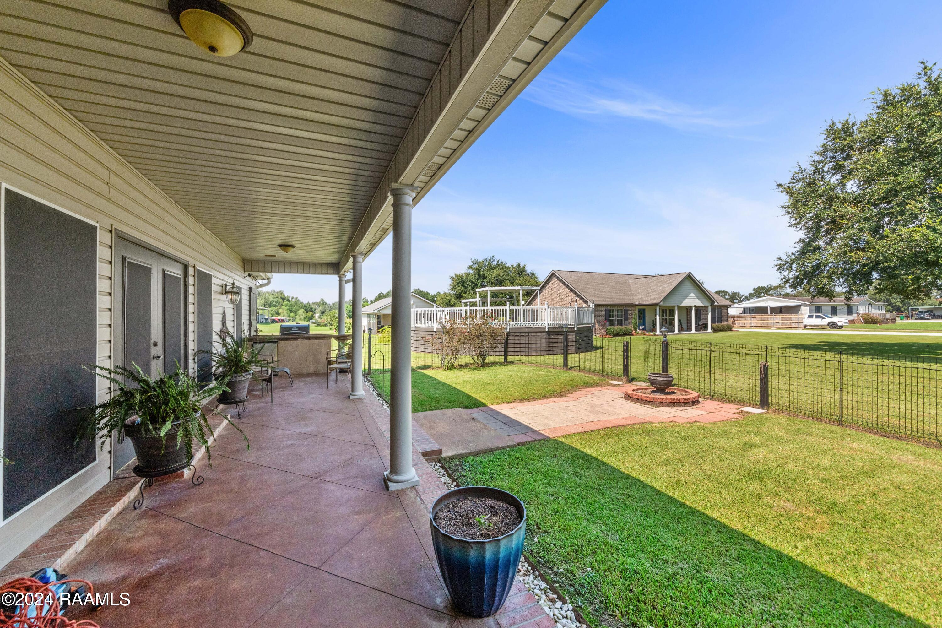 4406 Waguespack Road New Iberia, LA 70560 - Photo 31 of 49 4405Waguespack-32