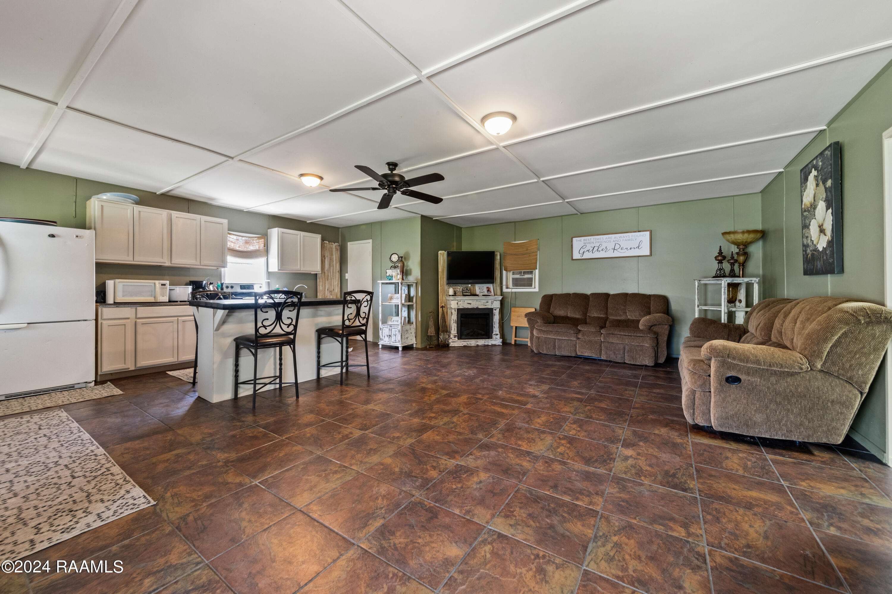 4406 Waguespack Road New Iberia, LA 70560 - Photo 39 of 49 4405Waguespack-14 (1)