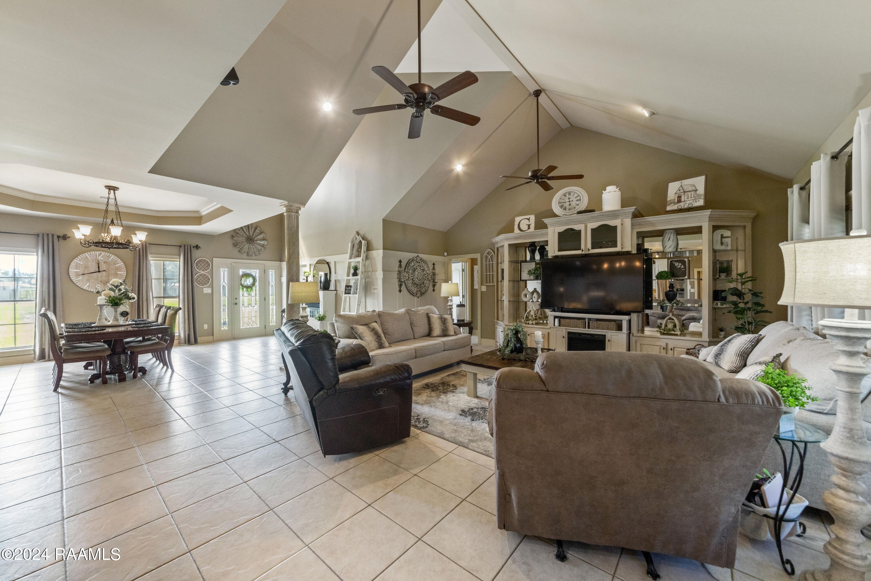 4406 Waguespack Road New Iberia, LA 70560 - Photo 4 of 49 4405Waguespack-47