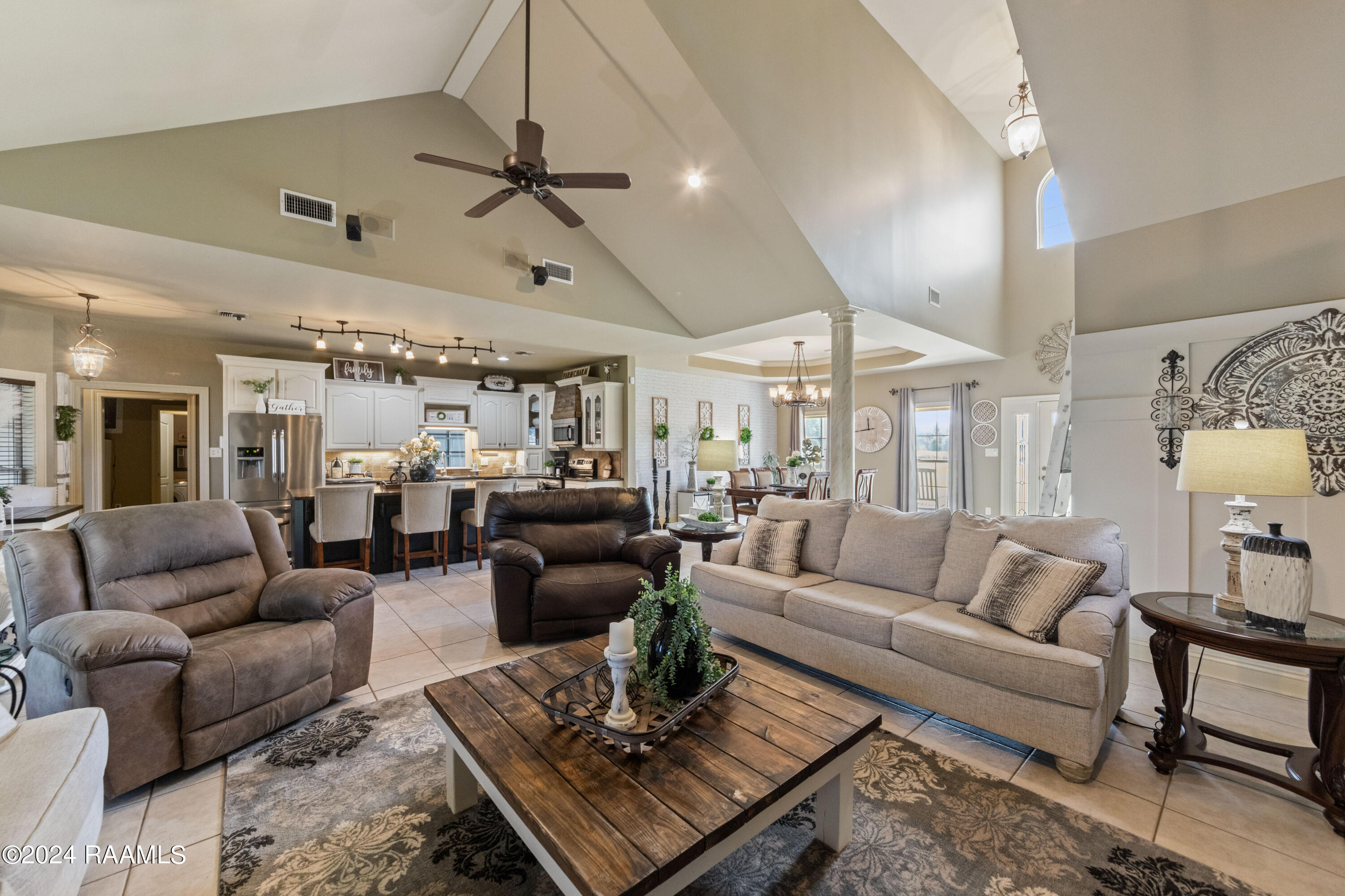 4406 Waguespack Road New Iberia, LA 70560 - Photo 6 of 49 4405Waguespack-56