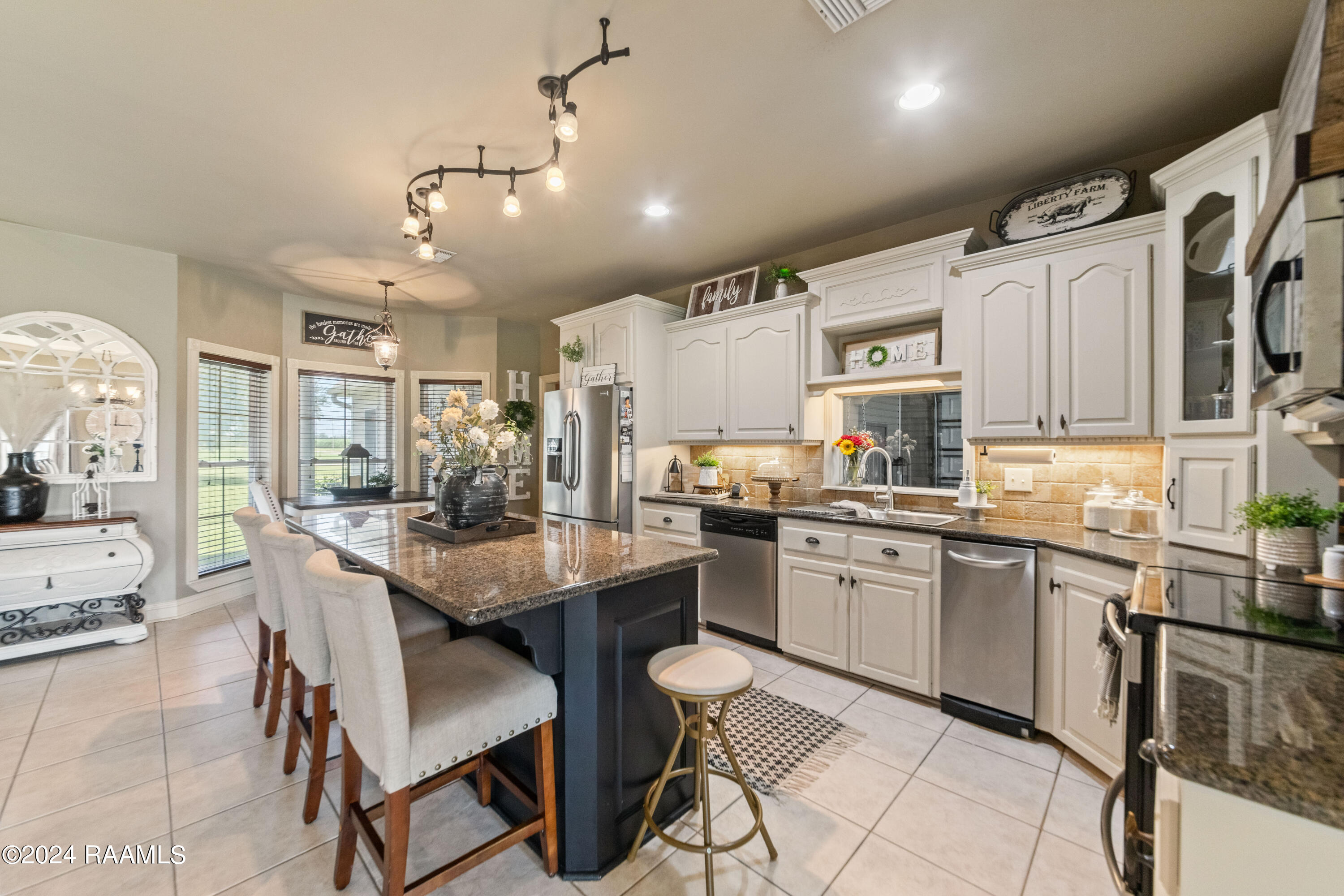 4406 Waguespack Road New Iberia, LA 70560 - Photo 9 of 49 4405Waguespack-62
