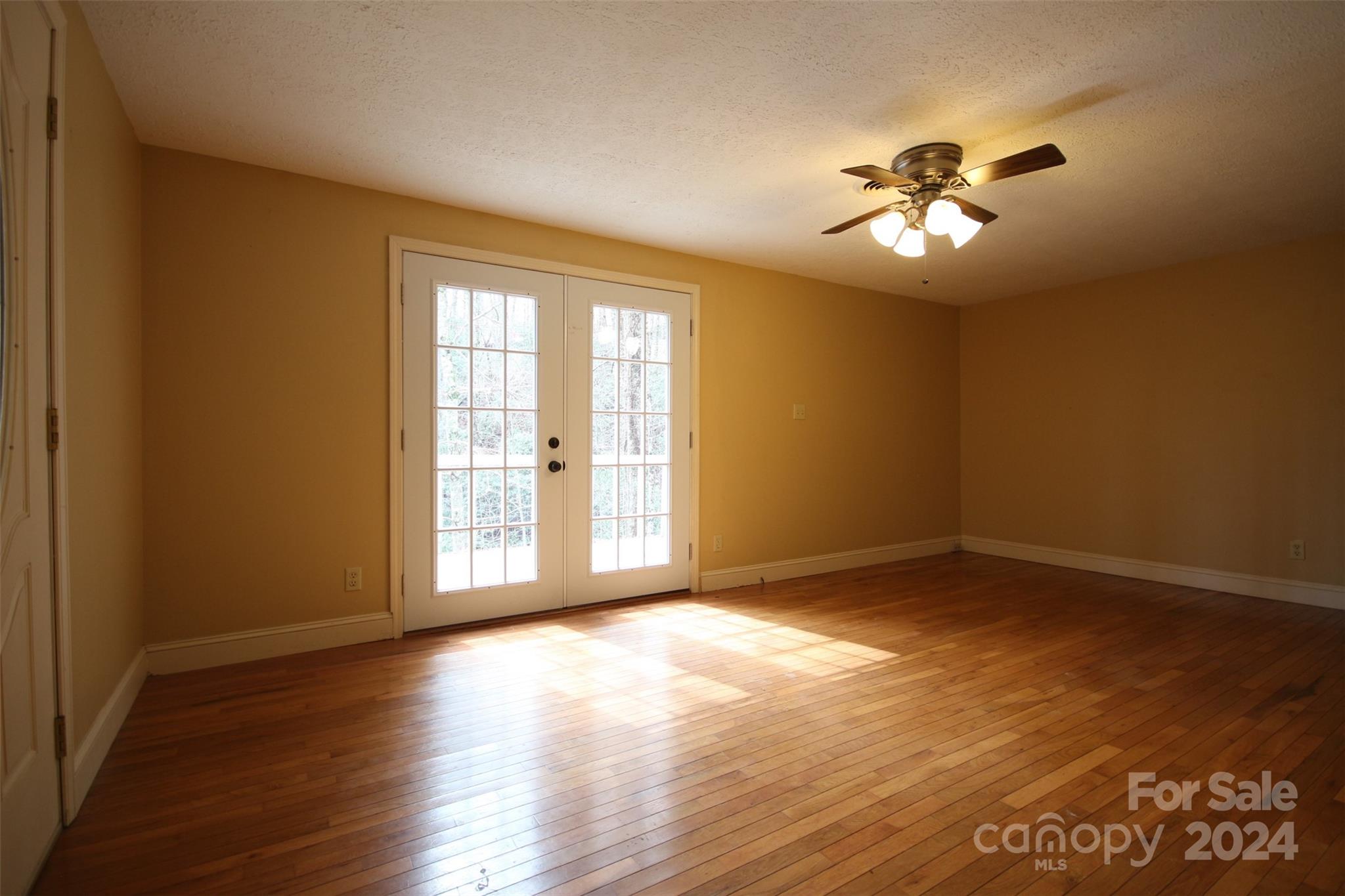 128 Cheulah Road Brevard, NC 28712 - Photo 8 of 17 Gallery Image 8