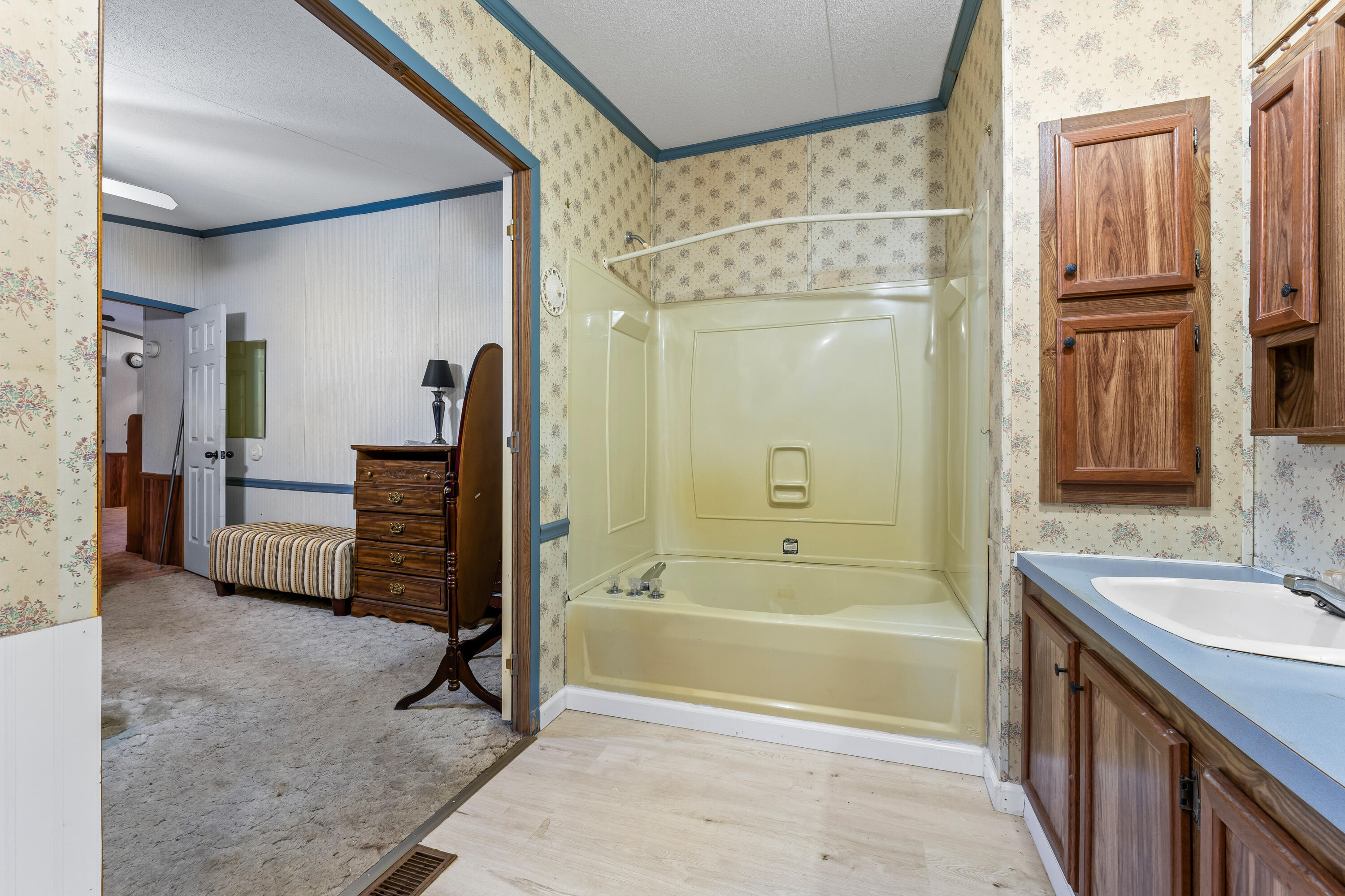 784 East Pond Road Nobleboro, ME 04555 - Photo 32 of 57 784 E Pond Rd_128